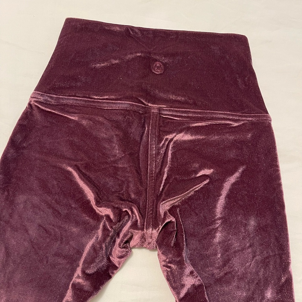Lululemon wunder lounge velvet leggings size 4 - Picture 3 of 6